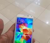 2 Galaxy S5 por 150