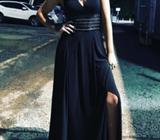 Alquiler de Vestido Negro en Talla S