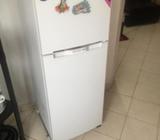 Refrigeradora 190$