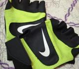 Se Vende Guantes Nike para Cualquier Uso