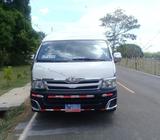 vendo toyota hiace techo alto del 2012