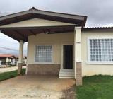 ALQUILO CASA CON AREA SOCIAL EN MONTELIMAR CHORRERACR