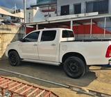 SE VENDE HILUX, COMO NUEVA USO SOLO EN LA CIUDAD