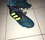 Vendo Tacos Adidas 17.1