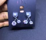 I.N.C Aretes